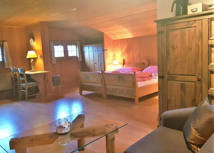 ベッド・アンド・ブレックファスト B & B Brienz *